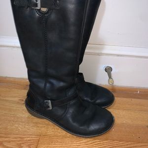 Black UGG boots